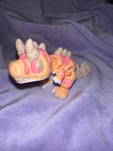 Dino Carnotosaurus Crème Glacé- Moyen - Pêche Corail Créations Sortilege