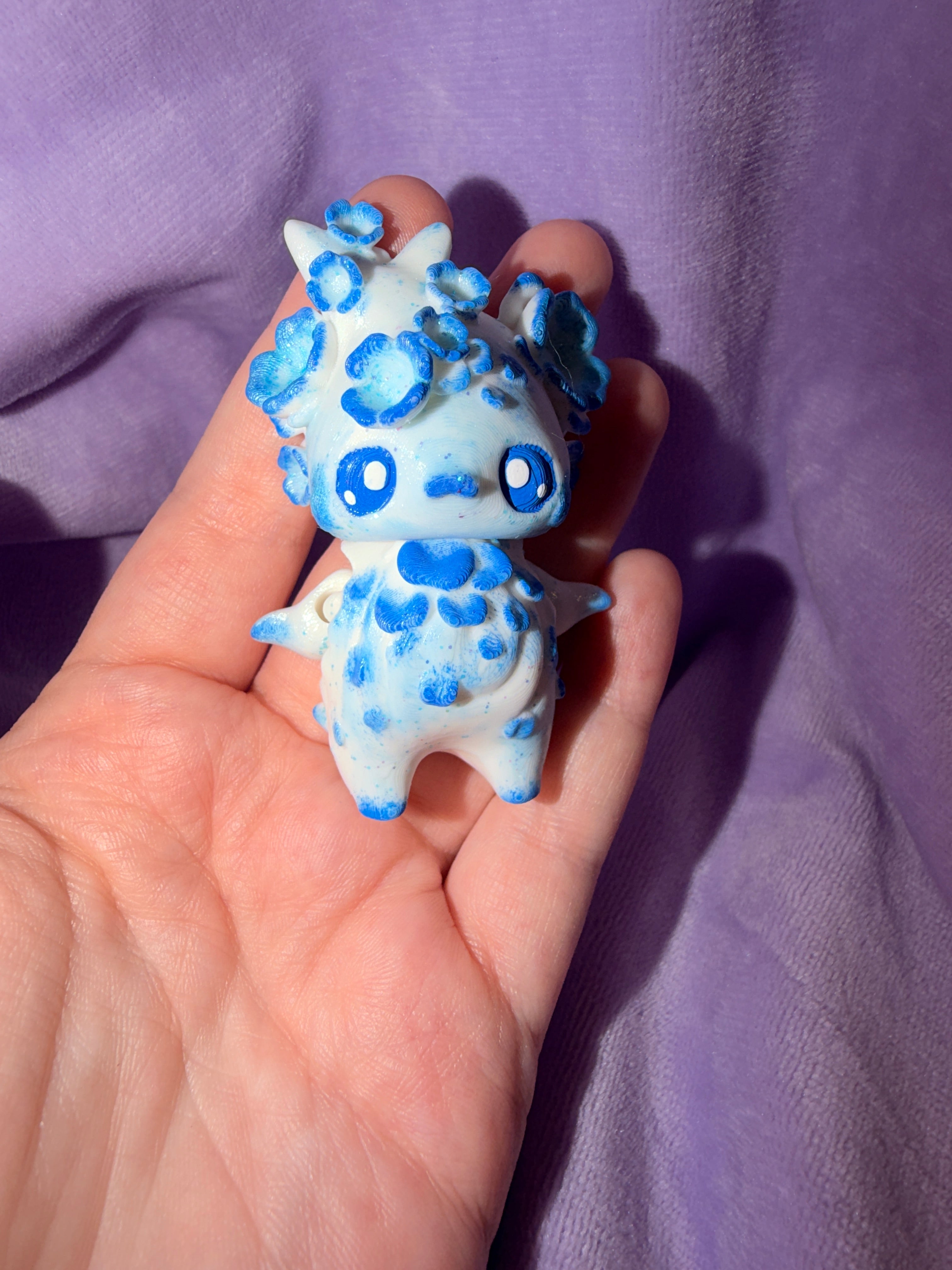 Pixie Sakura Bleu Azure Moyen - Œuvre Originale - Peinte à la Main Créations Sortilege